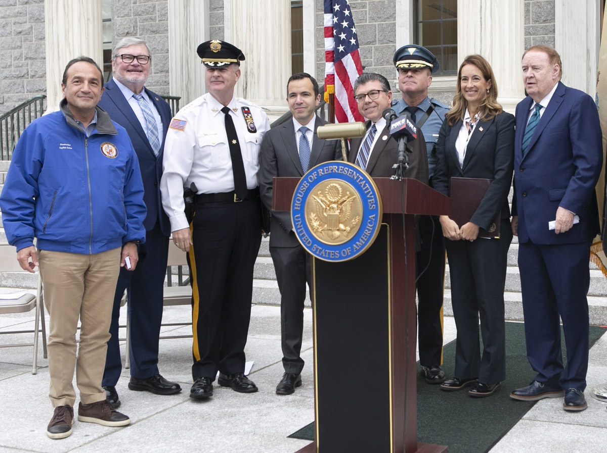 2022_Car Theft Legislation Presser_Sherill_03.jpg