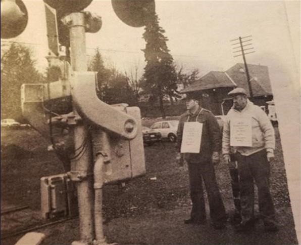 Glenn and Paul Marsh picketing the Netcong Railroad station
