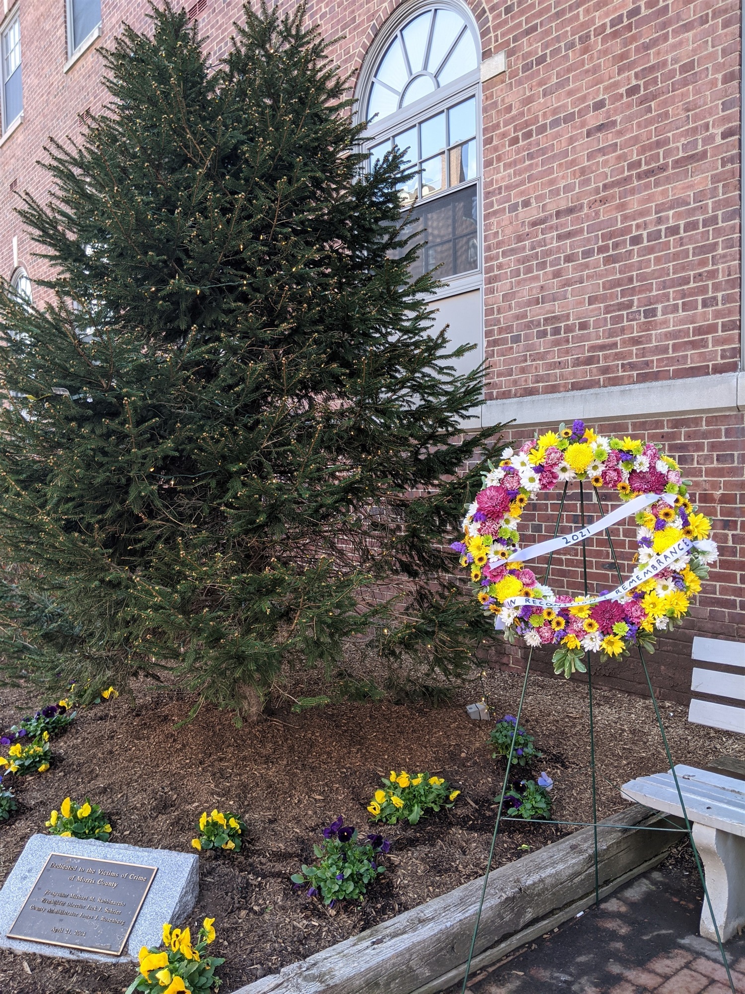WreathandTree2021.jpg