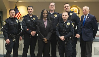 Sgt_Beverly_Downey with fellow Morristown police officers