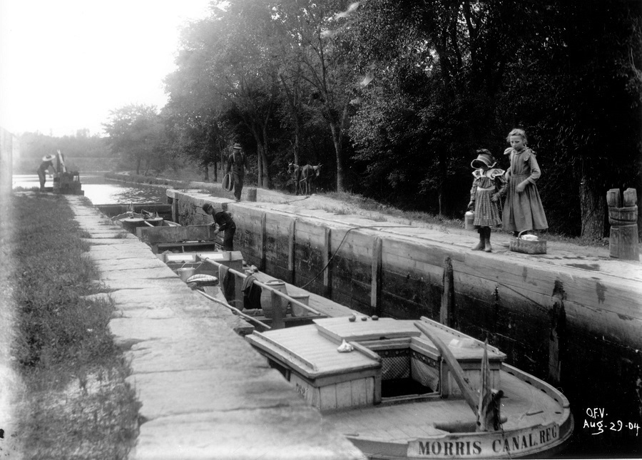 Morris Canal Wharton Lock historic 1904 photo.jpg