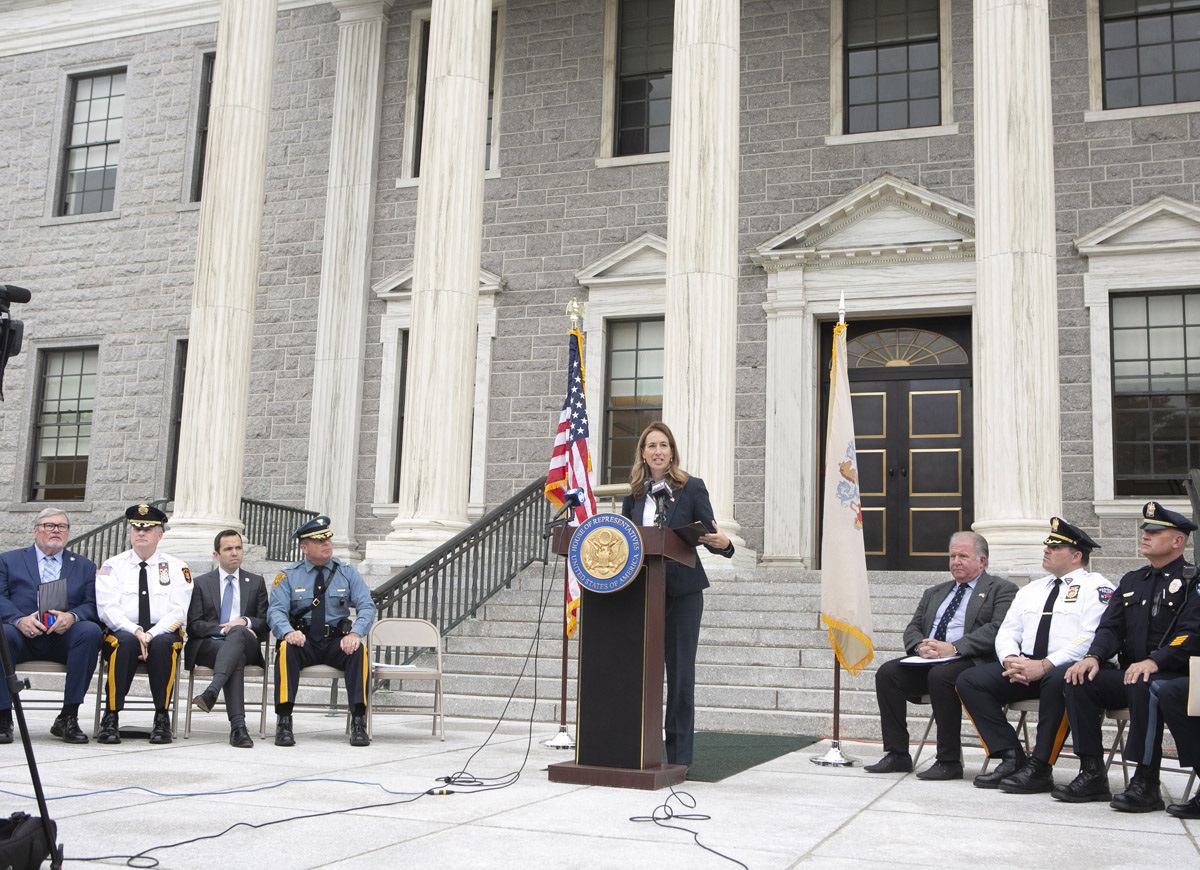 2022_Car Theft Legislation Presser_Sherill_02.jpg