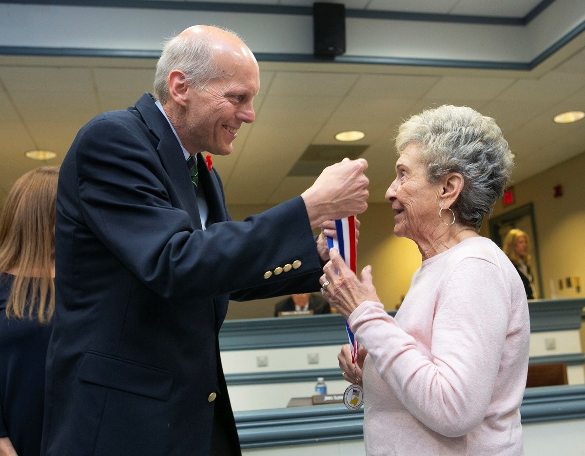 Alfred Rubin Widow Accepts Medal.jpg