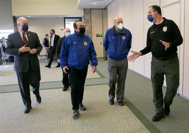 Scott DiGiralomo leads Jan. 10, 2022 tour of COVID-19 testing facility..jpg